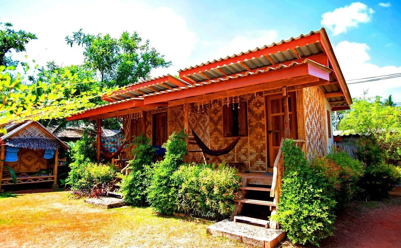Hotel Baan O K Chawkoh Ko Lanta